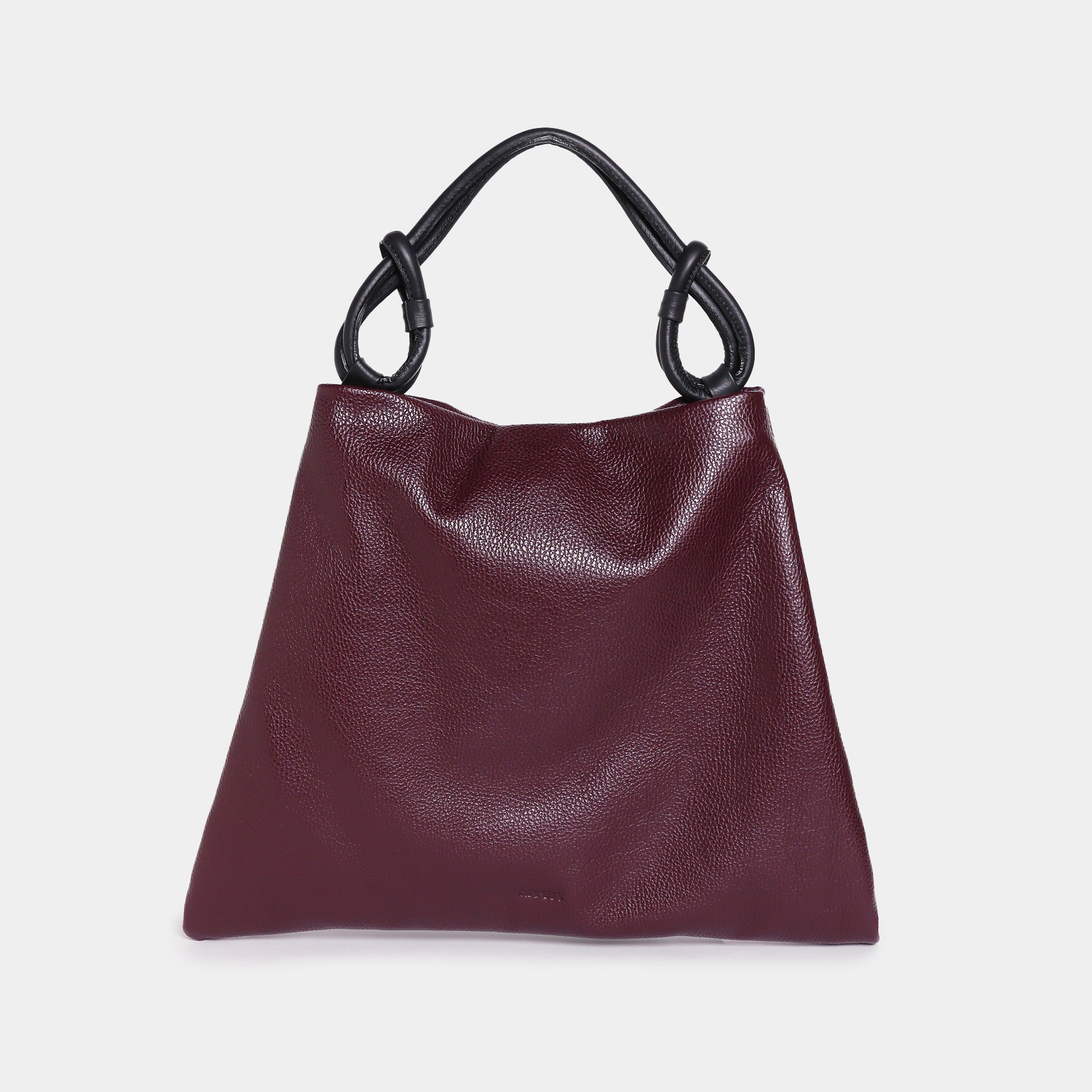 borsa hobo pelle martellata bordeaux burgundy manico con nodi minimalista trendy design brand Arron made in Italy