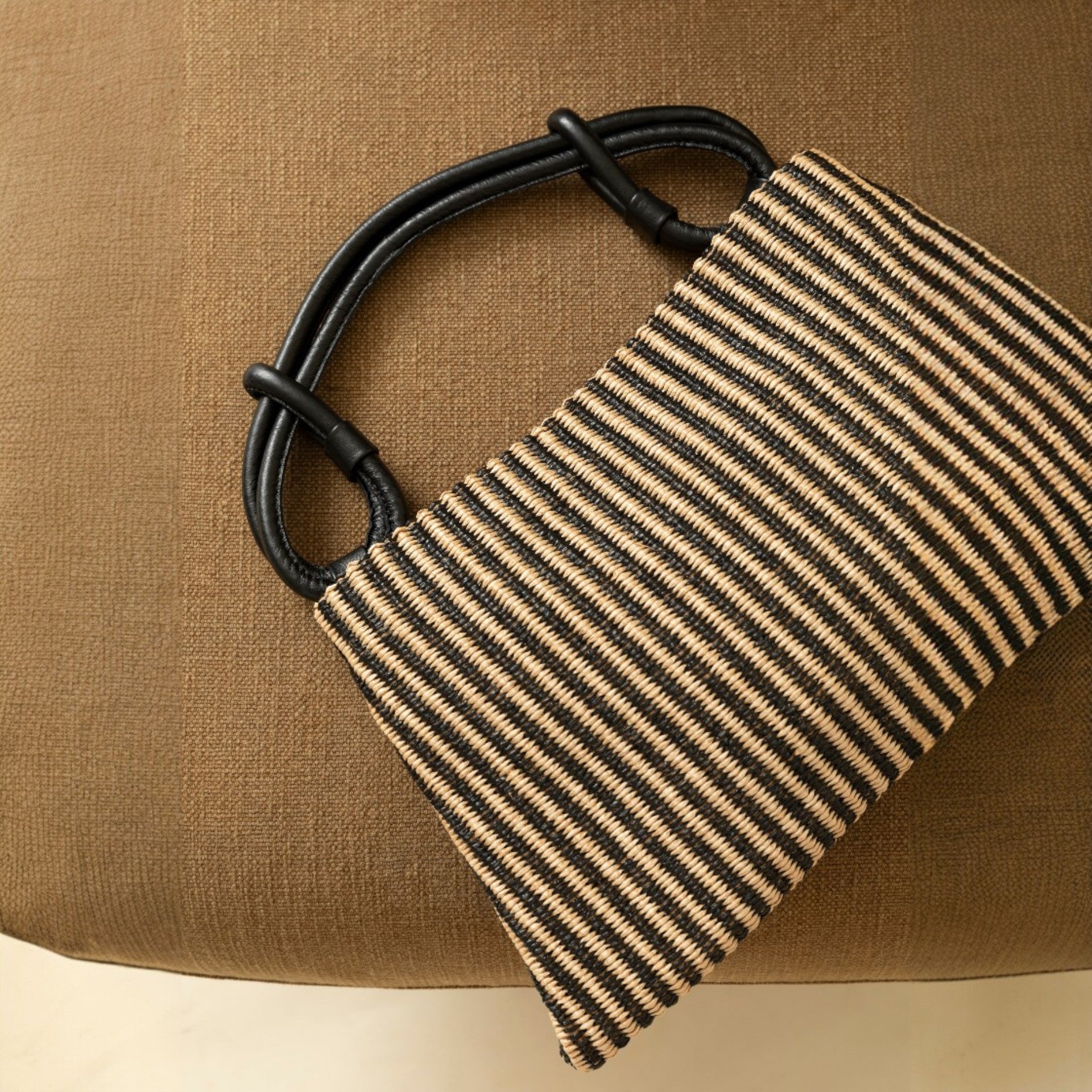 POPPY - striped raffia hobo