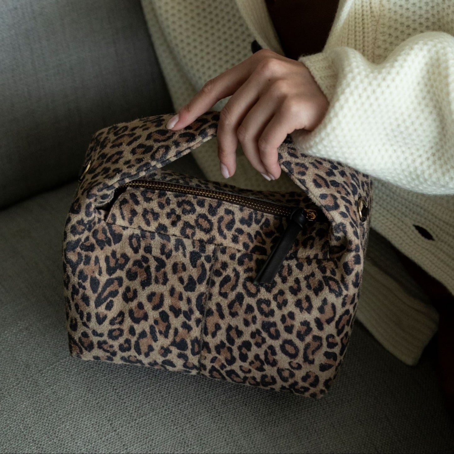 MINI BORSA IN CAMOSCIO ANIMALIER LEOPARDATO ARRON MADE IN ITALY
