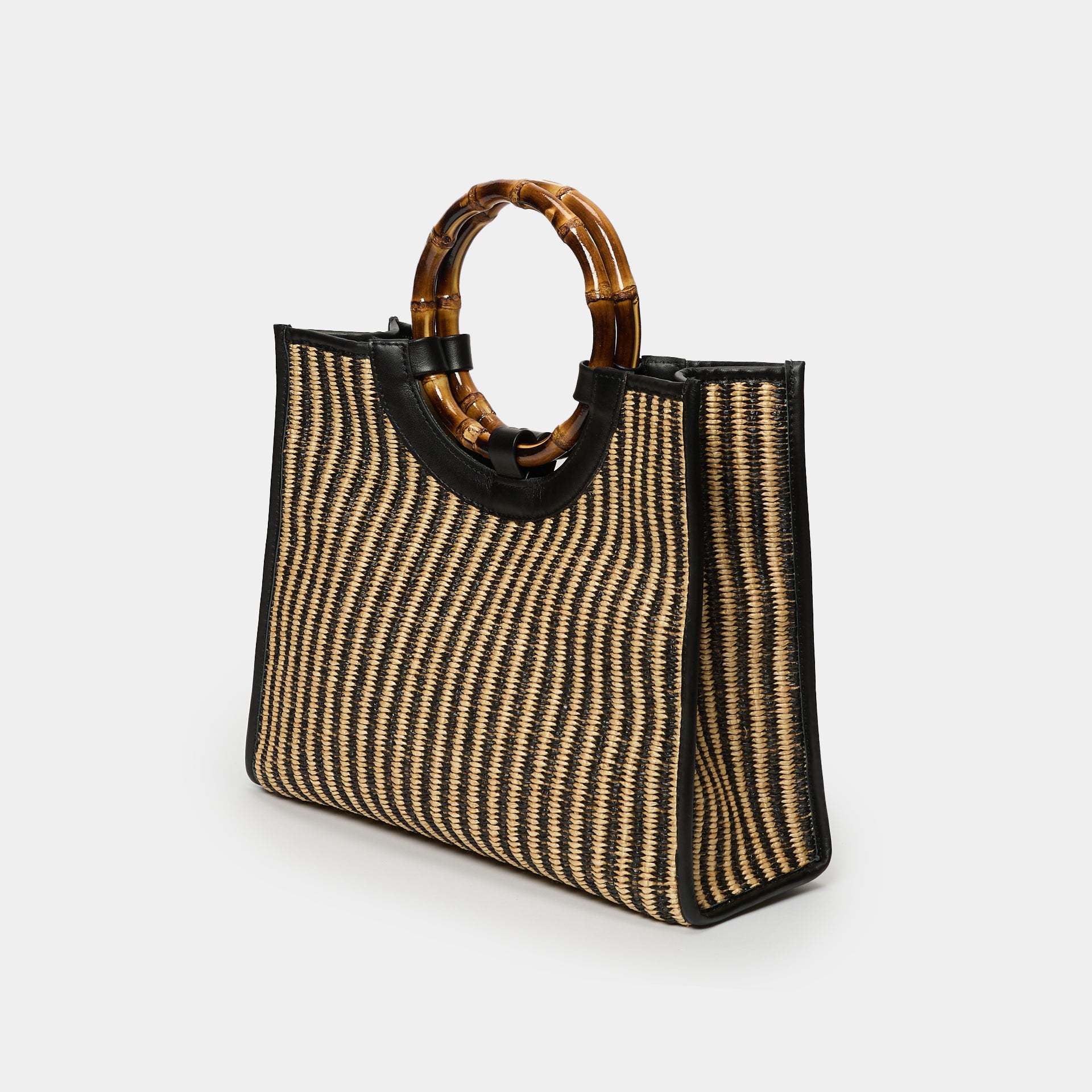 Bamboo bag in rafia rigata e pelle nera con manico in bamboo Arron e tracolla taglia media