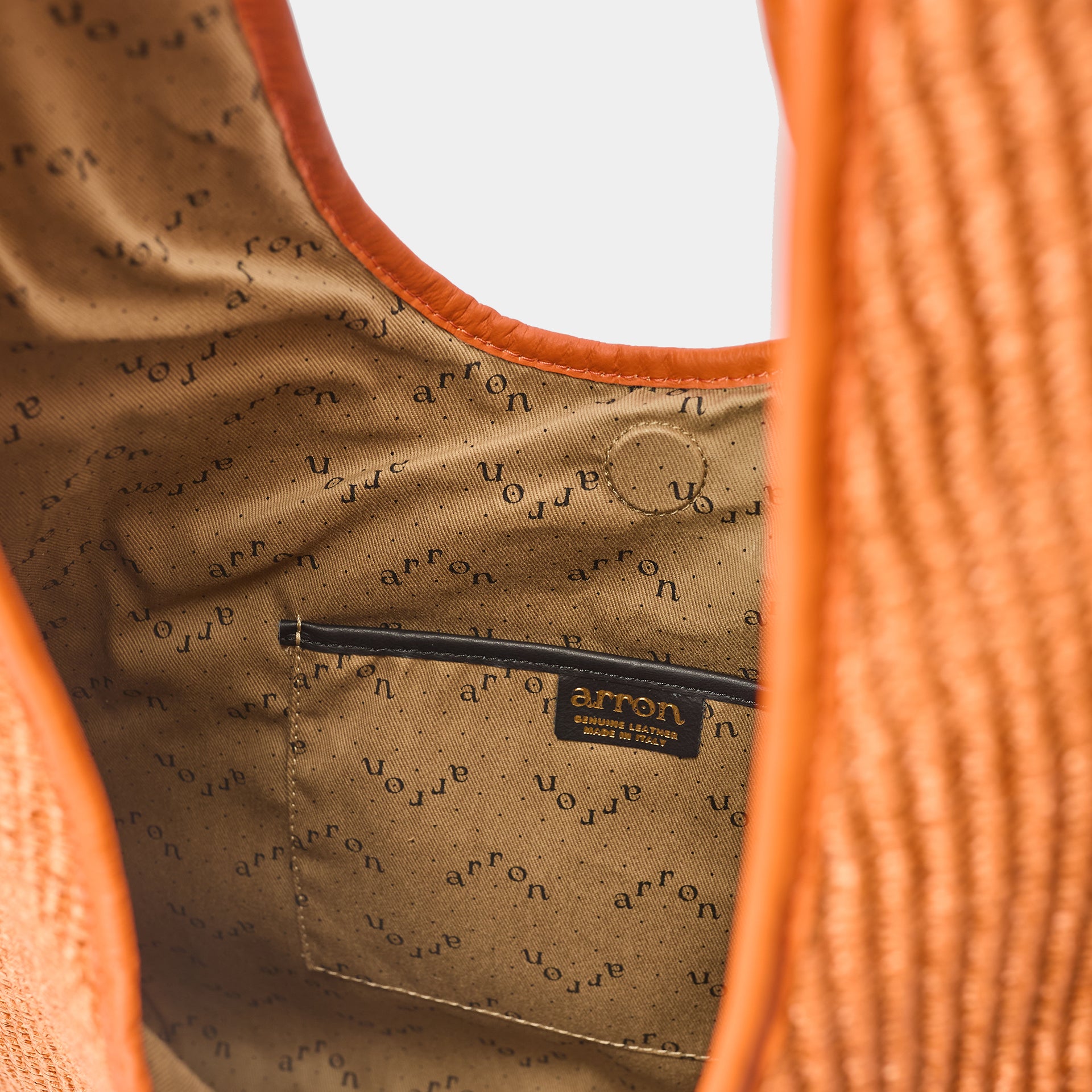 interno tasca borsa hobo EVA in rafia e pelle color arancione brand ARRON